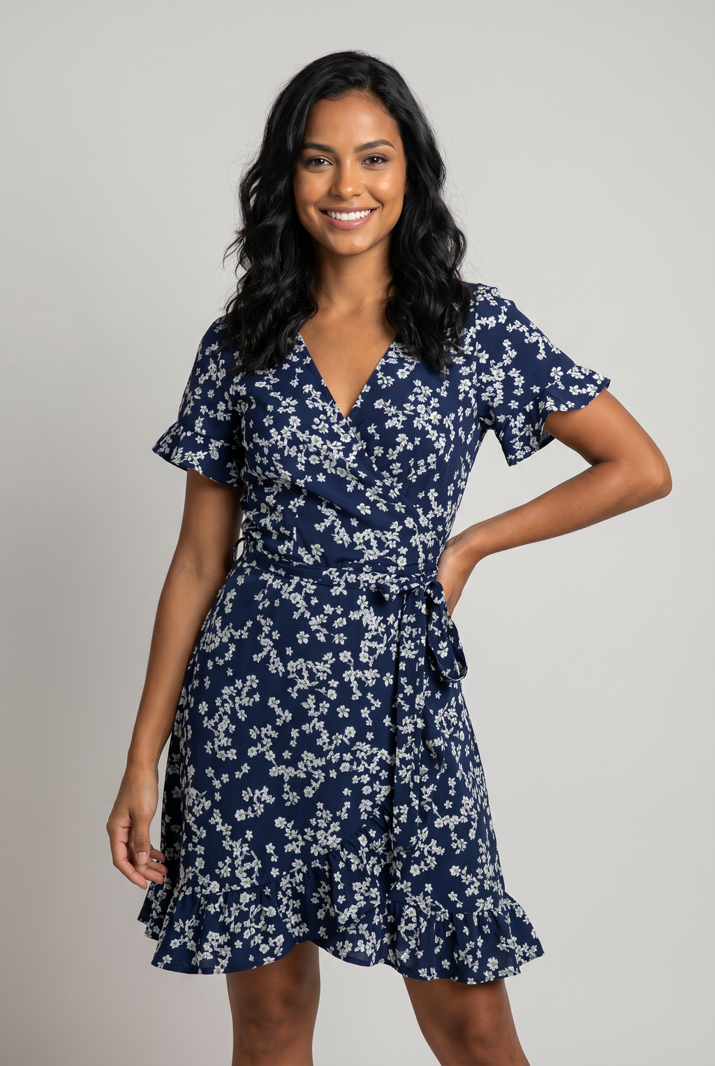Vestido Floral Transpassado com Amarração