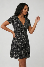 Vestido Floral Transpassado Manga Curta