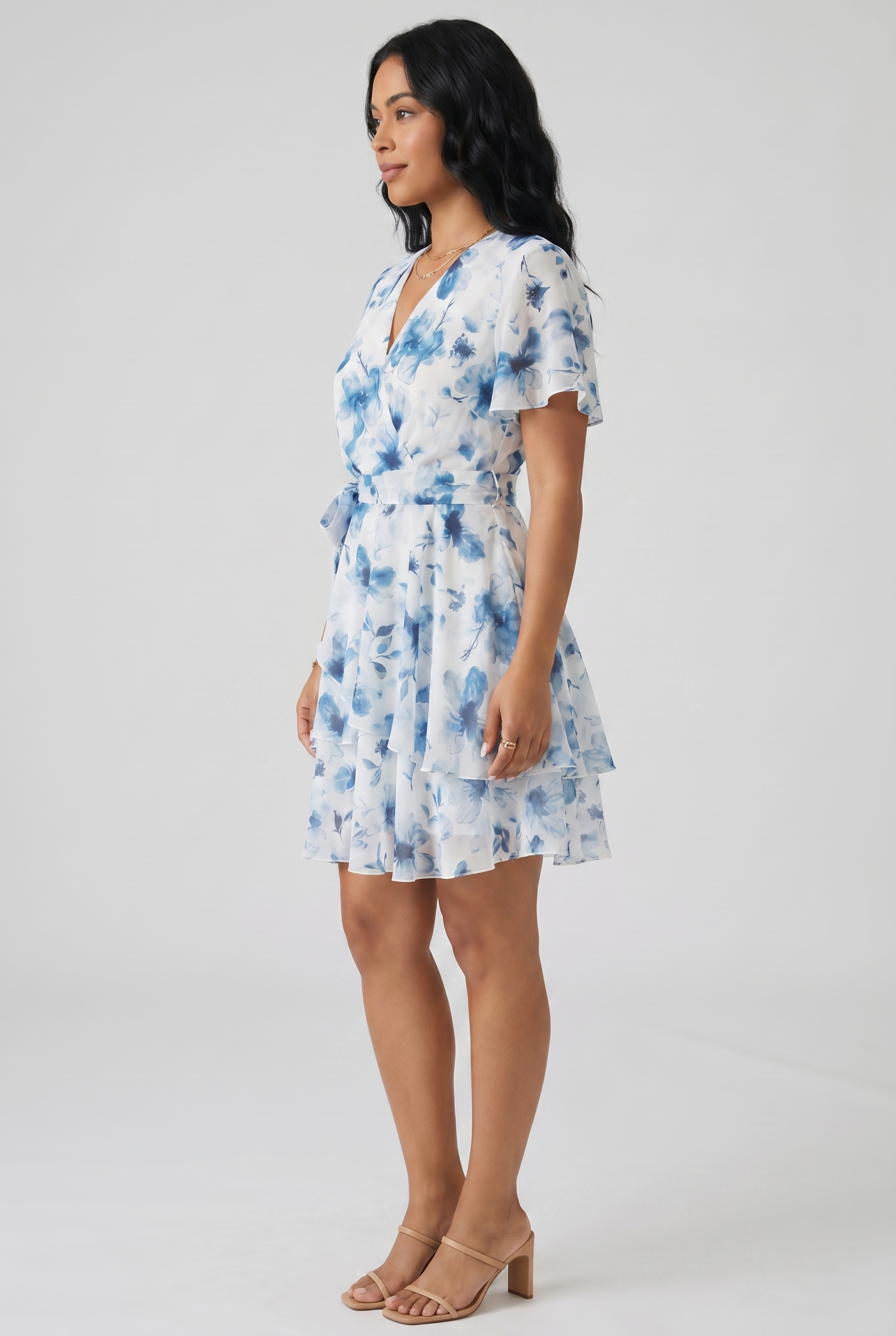 Vestido Feminino Curto Floral com Babados
