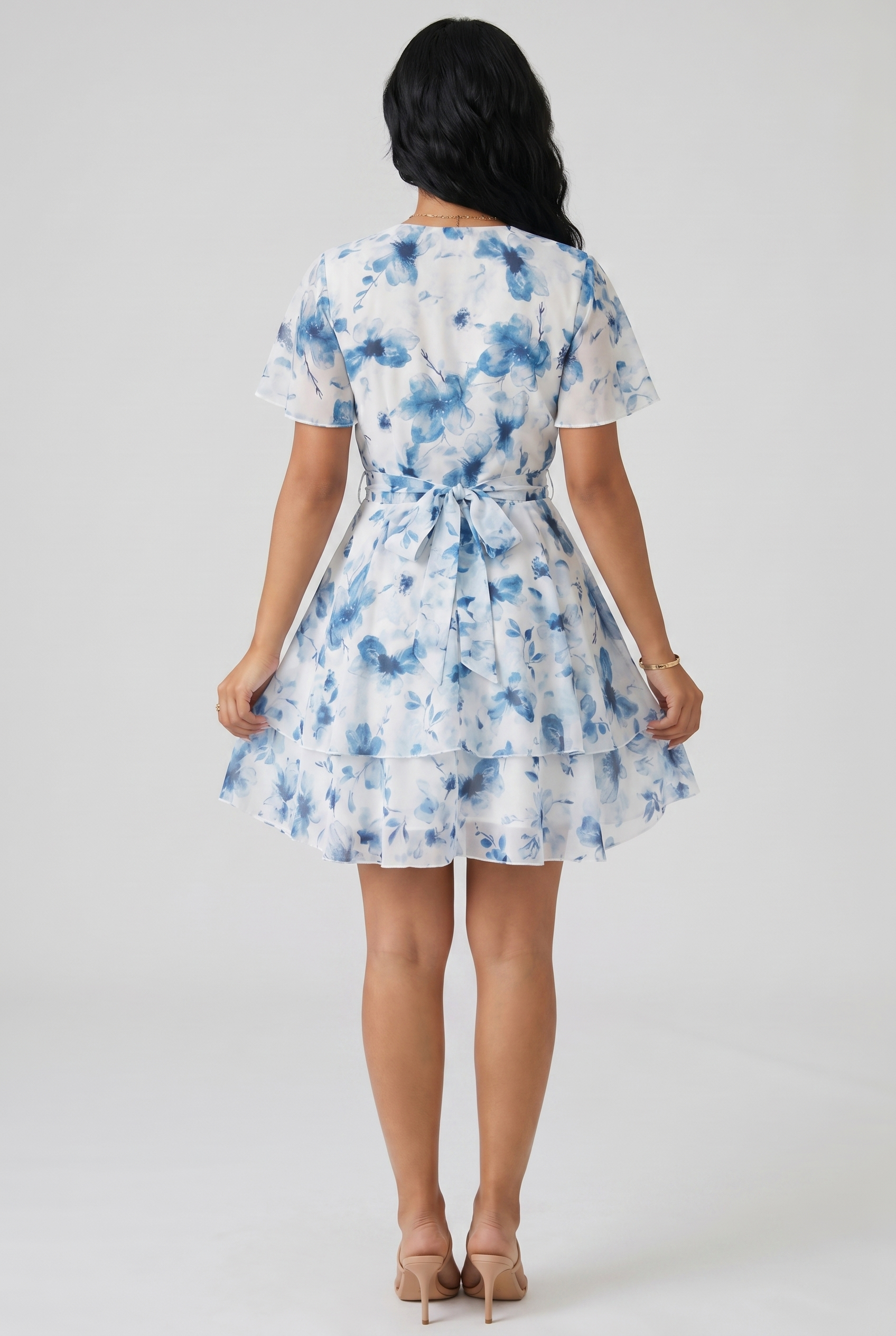 Vestido Feminino Curto Floral com Babados